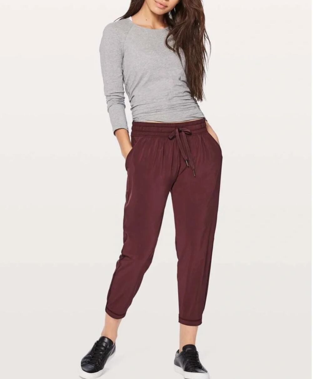 Lululemon Namasker Crop Pants Garnet Burgundy Red Sz 6 Swift Ultra Light Joggers